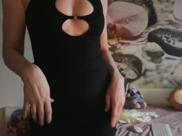Foto porno Ganduri murdare cu jennycutey pe KUR.ro