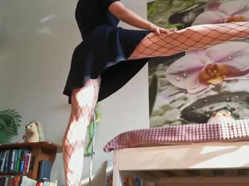 Foto porno Ganduri murdare cu jennycutey pe KUR.ro