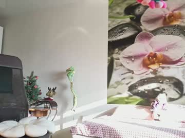 Foto porno Ganduri murdare cu jennycutey pe KUR.ro