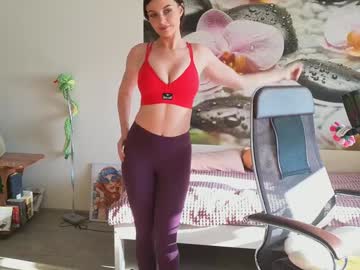 Foto porno Ganduri murdare cu jennycutey pe KUR.ro