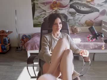 Foto porno Ganduri murdare cu jennycutey pe KUR.ro