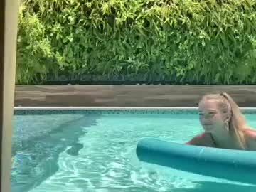 Foto erotica #891897 pe KUR.ro