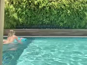 Foto erotica #891848 pe KUR.ro