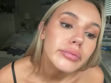 Foto porno Nebunii pe chat marca jessicaparkerrr pe KUR.ro