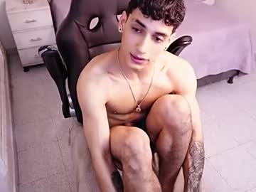 Foto erotica #4552558 pe KUR.ro