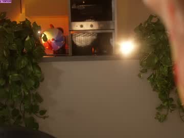 Foto porno Discutii intime cu jseductiveart pe KUR.ro