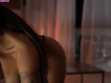 Foto porno Discutii intime cu jseductiveart pe KUR.ro