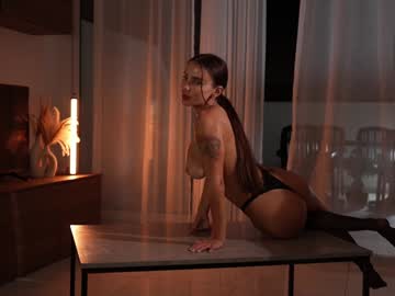 Foto porno Discutii intime cu jseductiveart pe KUR.ro