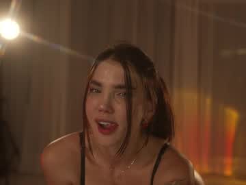 Foto porno Discutii intime cu jseductiveart pe KUR.ro