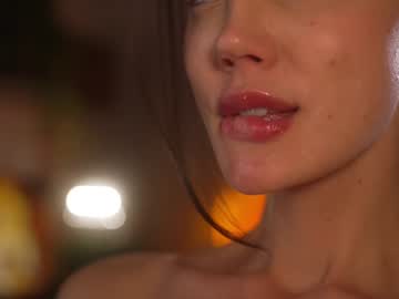 Foto porno Discutii intime cu jseductiveart pe KUR.ro