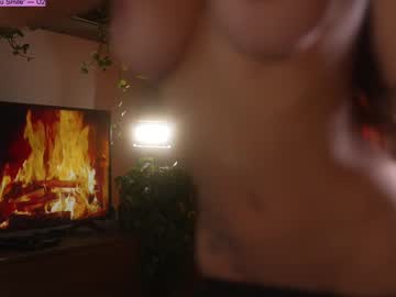 Foto porno Discutii intime cu jseductiveart pe KUR.ro