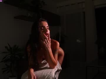 Foto porno Discutii intime cu jseductiveart pe KUR.ro