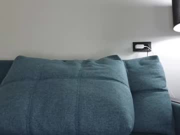 Foto porno jujuyang se dezbraca la web pe Chaturbate pe KUR.ro