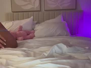 Foto porno Discutii intime cu juliaabrooks pe KUR.ro