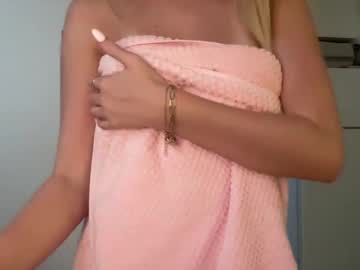 Foto porno Sex online cu juliaxjackson pe KUR.ro
