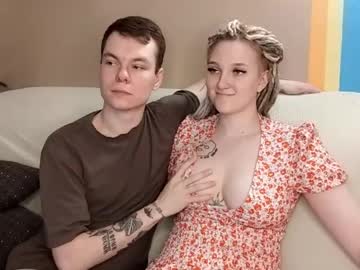 Foto porno julielourens se dezbraca la web pe Chaturbate pe KUR.ro