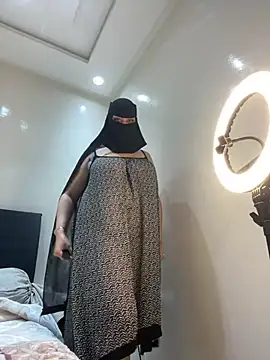 Foto porno Sex online cu jyjyelamira pe KUR.ro