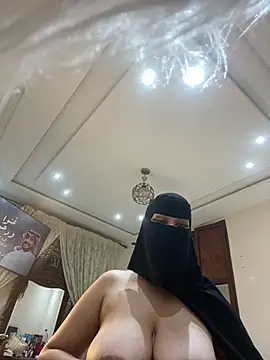 Foto porno Sex online cu jyjyelamira pe KUR.ro