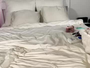 Foto porno kalashbabyy descoperita pe video chat pe KUR.ro