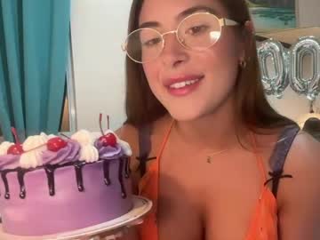 Foto porno Ganduri murdare cu karinaaaxx pe KUR.ro