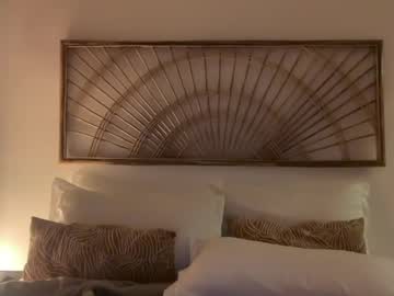 Foto porno Ganduri murdare cu karinaaaxx pe KUR.ro