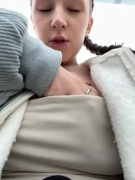 Foto porno Ganduri murdare cu katexxxx pe KUR.ro