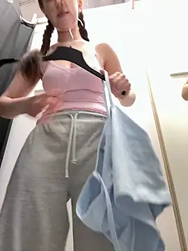 Foto porno Ganduri murdare cu katexxxx pe KUR.ro