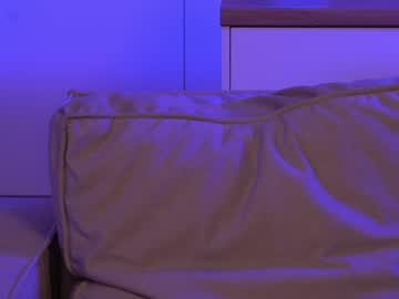 Foto porno kathariine se dezbraca la web pe Chaturbate pe KUR.ro
