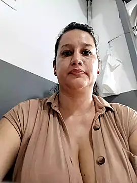 Foto porno Ce sexy este keilymadam pe KUR.ro