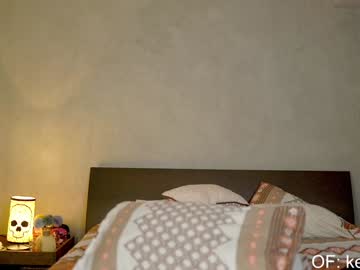 Foto porno Ce sexy este kellytesh pe KUR.ro