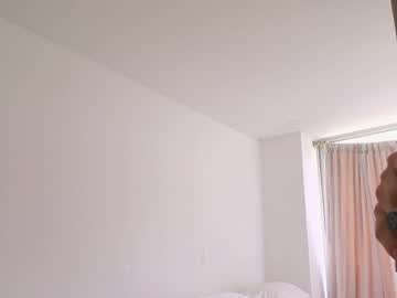 Foto porno Sex online cu kendalltyler pe KUR.ro