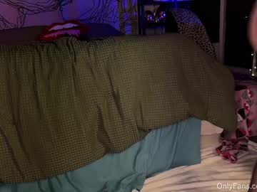 Foto porno keutypie ne arata tot la camera pe KUR.ro