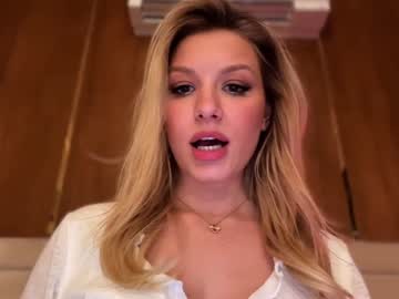 Foto porno Ce sexy este killer__tits pe KUR.ro