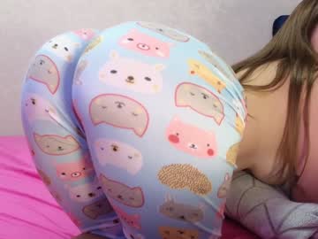 Foto porno Ganduri murdare cu kimmie_ pe KUR.ro