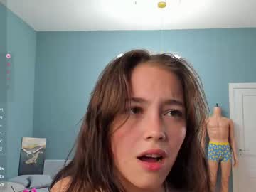 Foto porno Nebunii pe chat marca kissiekat pe KUR.ro