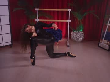 Foto porno Discutii intime cu kittycaitlin pe KUR.ro