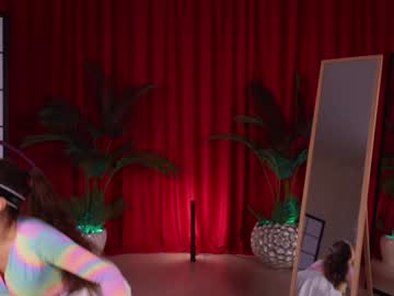 Foto porno Discutii intime cu kittycaitlin pe KUR.ro