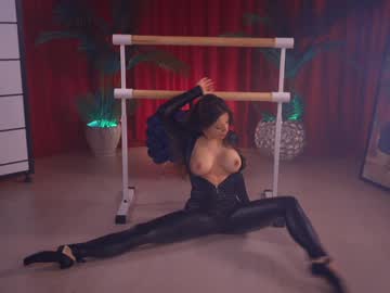 Foto porno Discutii intime cu kittycaitlin pe KUR.ro