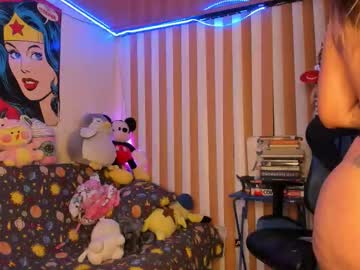 Foto porno kloelamaravilla18 descoperita pe video chat pe KUR.ro