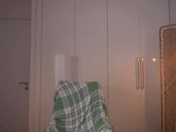 Foto porno Nebunii pe chat marca kriss0leoo pe KUR.ro