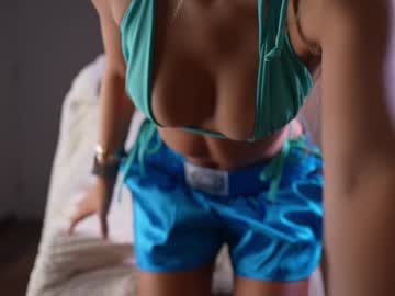 Foto porno Nebunii pe chat marca kriss0leoo pe KUR.ro