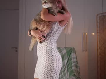 Foto porno Nebunii pe chat marca kriss0leoo pe KUR.ro