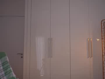 Foto porno Nebunii pe chat marca kriss0leoo pe KUR.ro