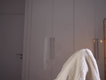 Foto porno Nebunii pe chat marca kriss0leoo pe KUR.ro