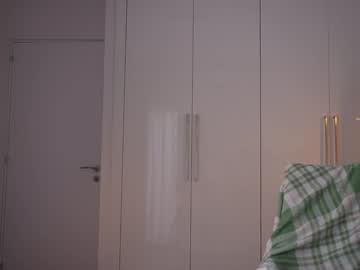 Foto porno Nebunii pe chat marca kriss0leoo pe KUR.ro