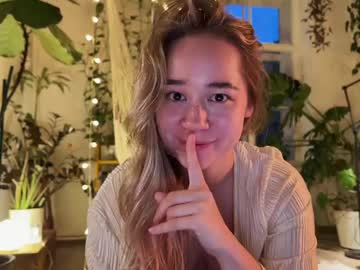 Foto porno Nebunii pe chat marca kristyspiritedaway pe KUR.ro