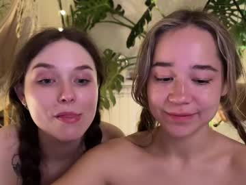 Foto porno Nebunii pe chat marca kristyspiritedaway pe KUR.ro