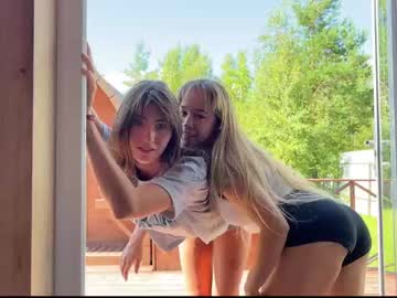 Foto porno kristyspiritedaway descoperita pe video chat pe KUR.ro