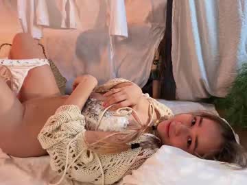 Foto porno Nebunii pe chat marca kristyspiritedaway pe KUR.ro