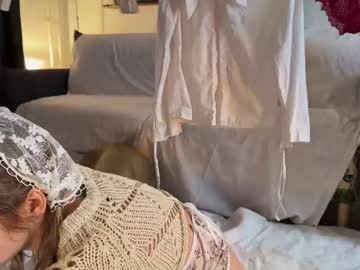 Foto porno Nebunii pe chat marca kristyspiritedaway pe KUR.ro